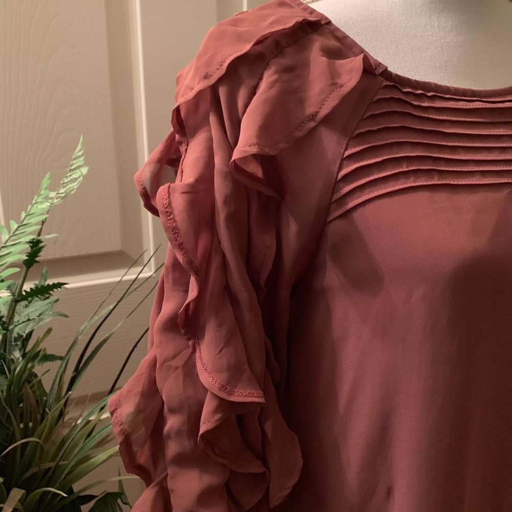 Beautiful Dress - Picture 3 of 4